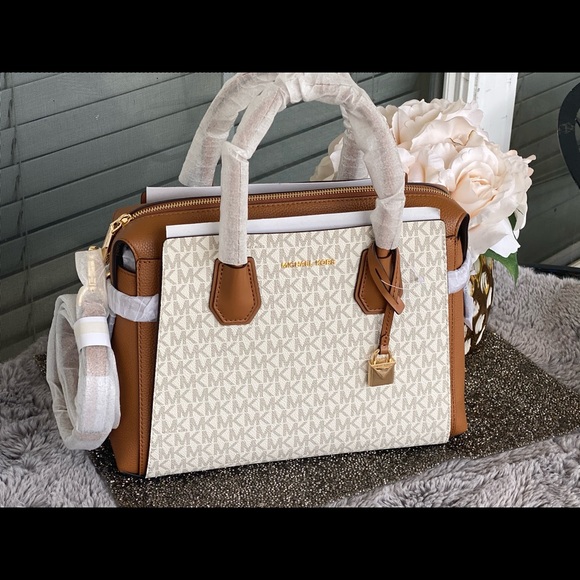 ❌sold❌MICHAEL Michael Kors Merce🤍🧡 - Picture 3 of 10